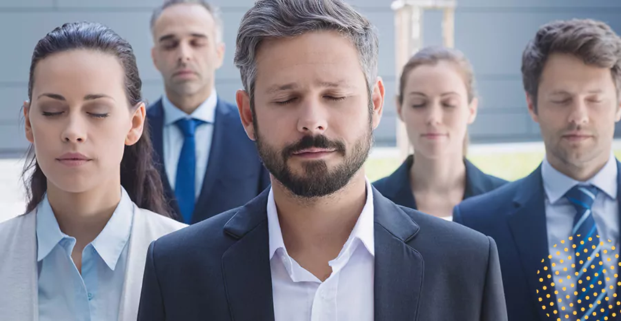 Imagem de Entenda como funciona o recrutamento às cegas e quais são as vantagens desse tipo de seleção