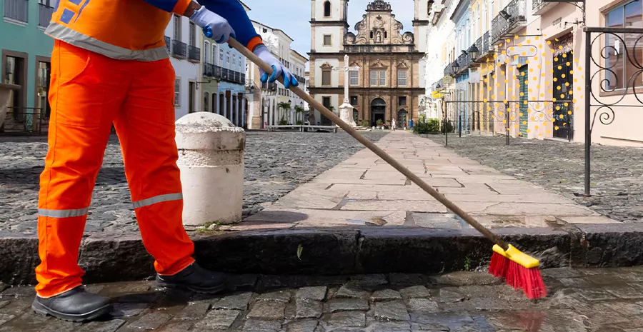 Imagem de Tudo acerca da nova NR-38 sobre a segurança e saúde nas atividades de limpeza e manejo de resíduos sólidos