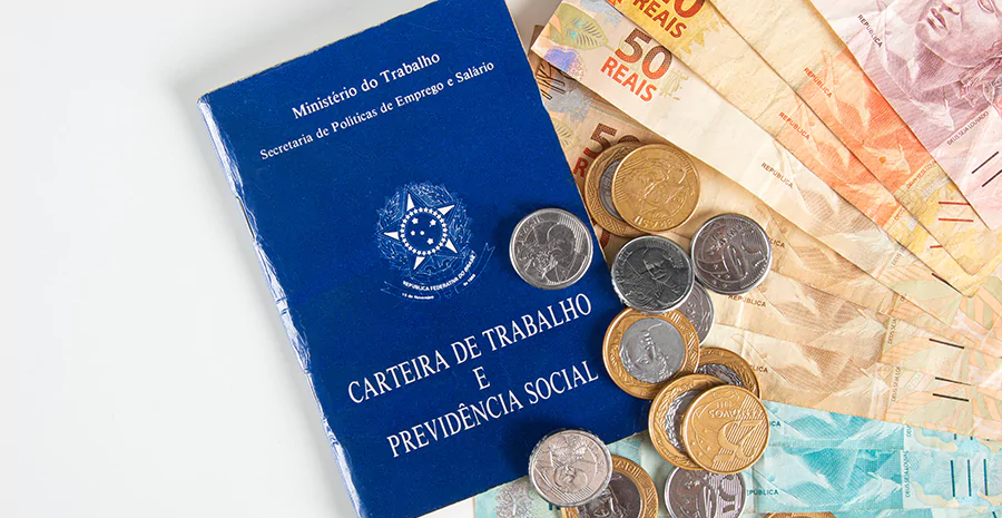 Imagem de Hora extra no décimo terceiro salário: é contabilizada? Veja como funciona e o que diz a lei!