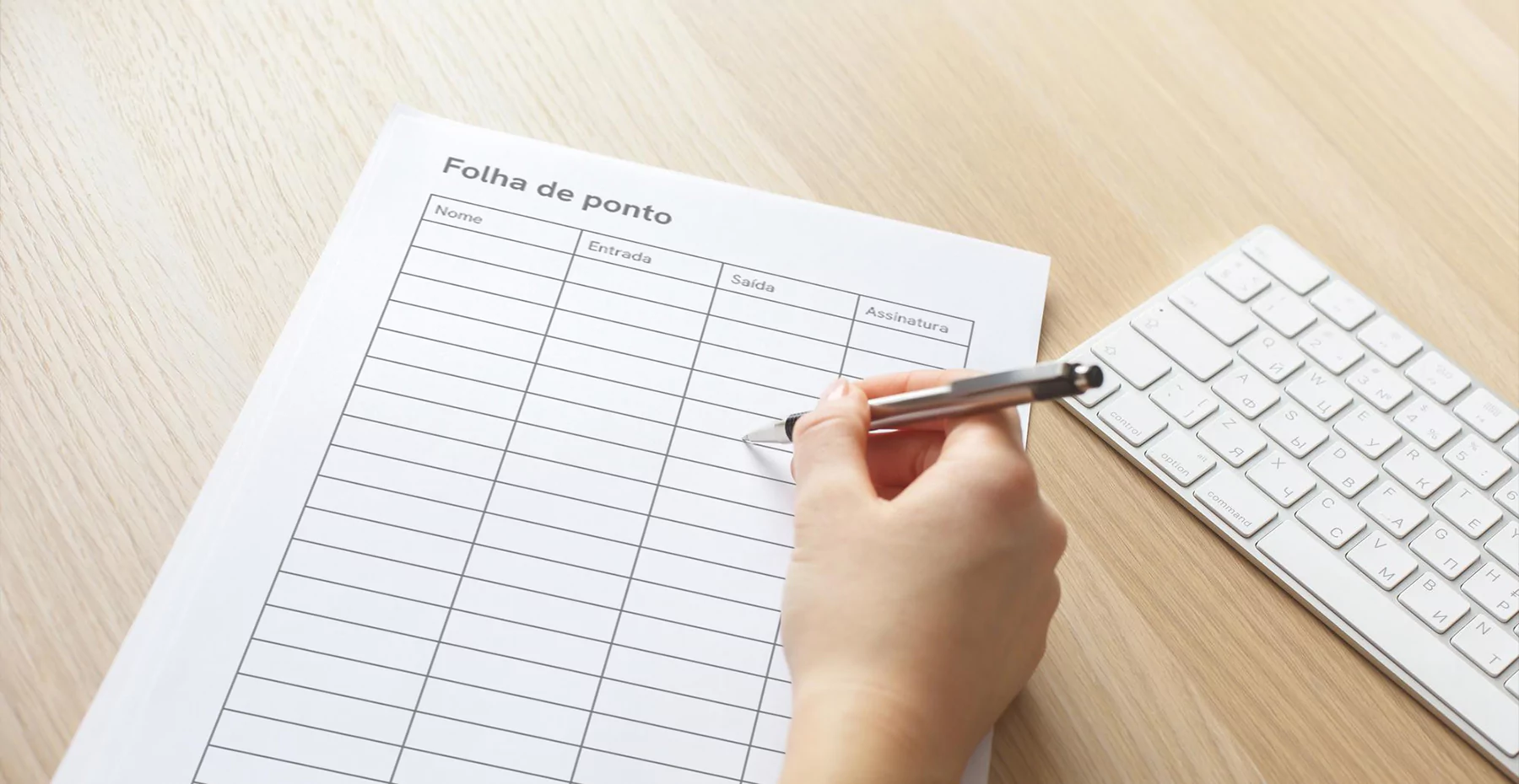 Imagem de Ponto manual: entenda consequências desse tipo de registro para a sua empresa