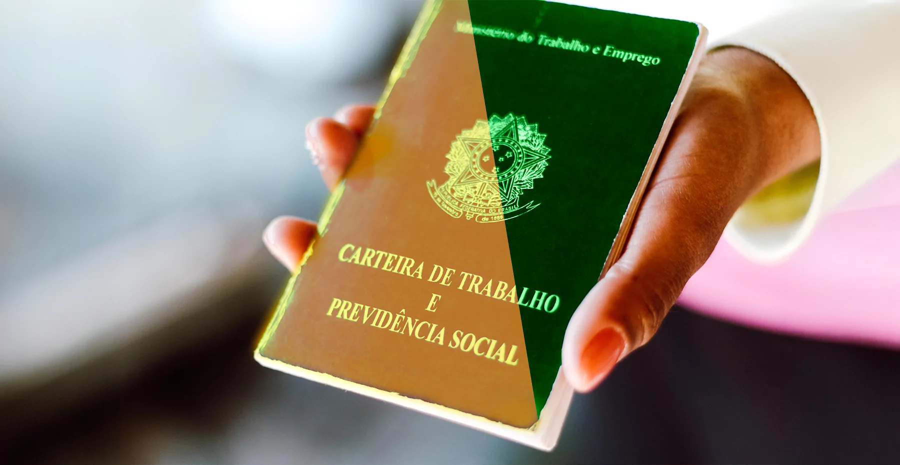 img of Carteira de trabalho verde e amarela: entenda o que é e quais são os direitos dos trabalhadores