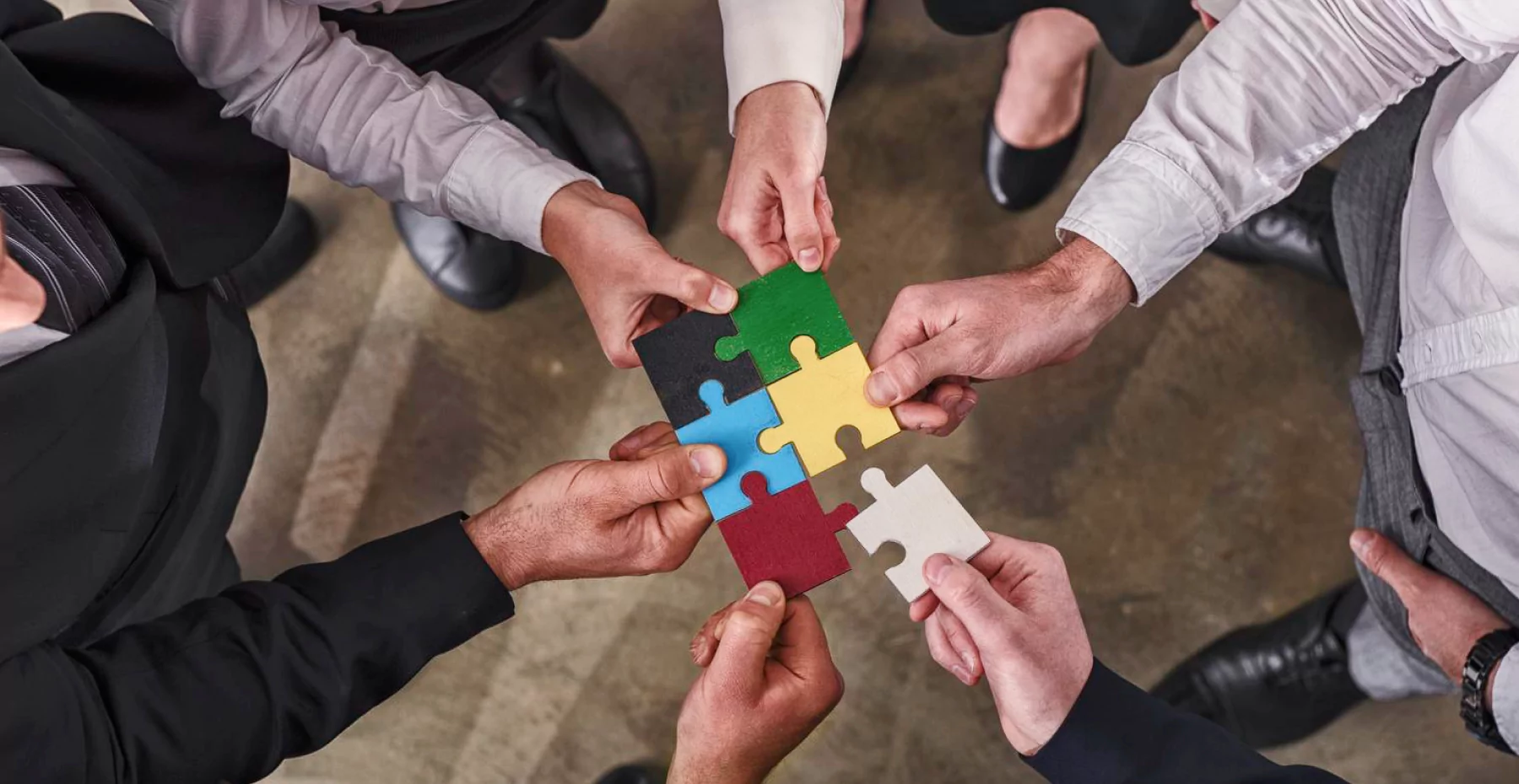 img of O que é economia compartilhada? Entenda o conceito e os modelos de negócio com novas formas de trabalho