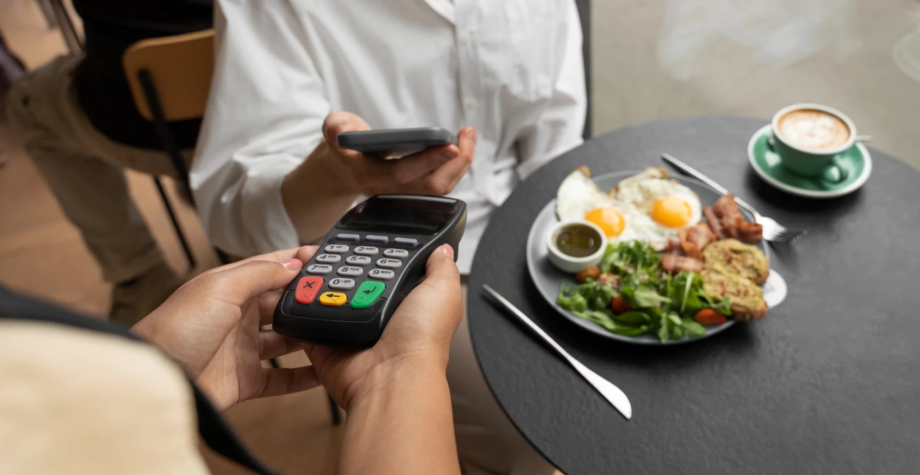 img of Valor do vale-alimentação: como definir, atualizar e gerenciar esse benefício na sua empresa